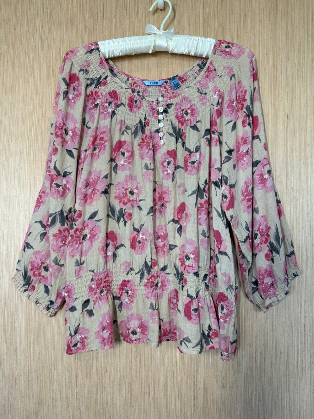 Izod 100% Cotton Floral Smocked Top Size Large Tan Pink 3/4 Sleeve Cottagecore